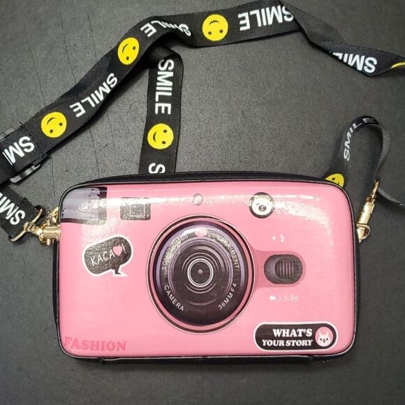 **Sale** Pink camera crossbody bag - Picture 1 of 8